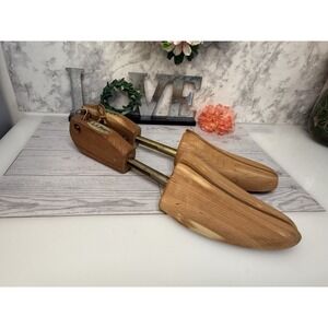 LL Bean Cedar Wood Wooden Tree Shoe Keeper Pair Insert Stretcher Men Size Med 4